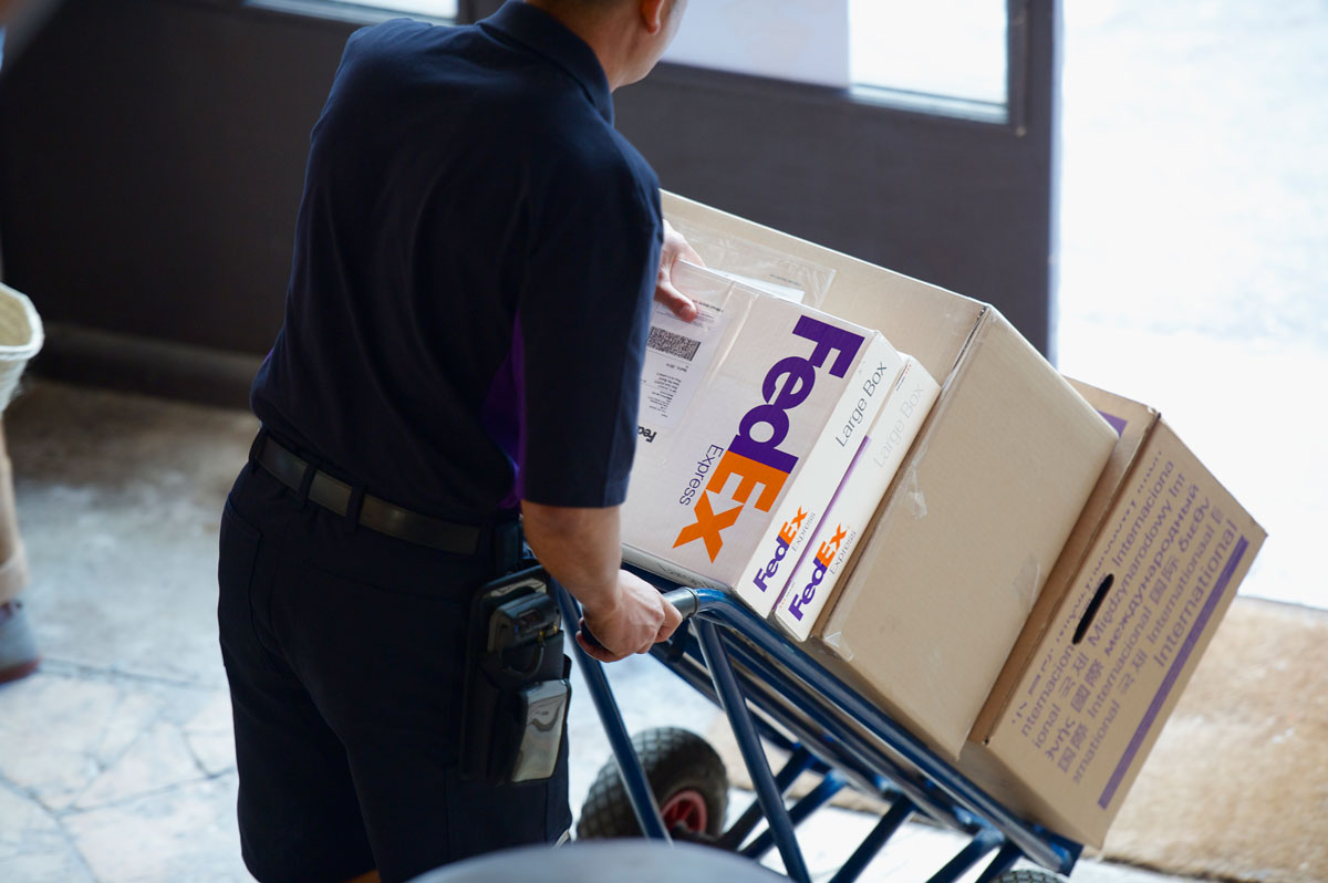 fedex.jpg